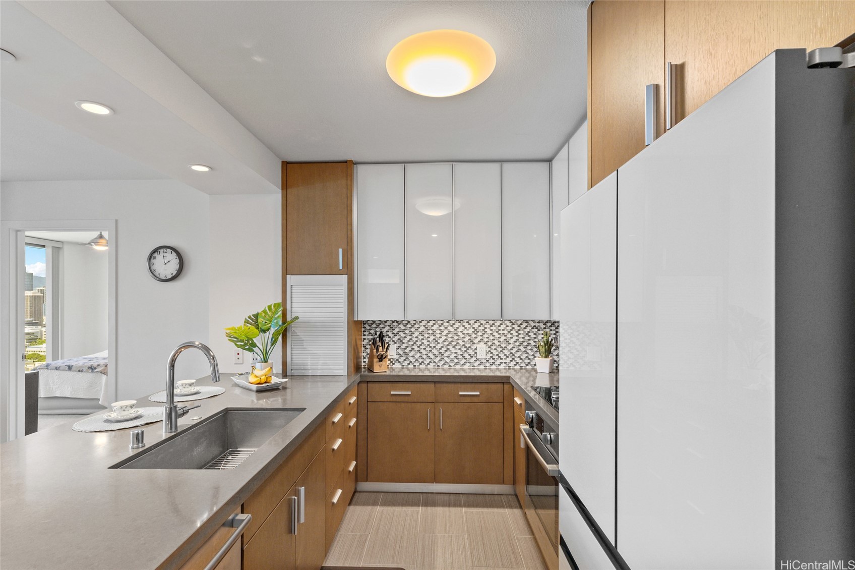 600 Ala Moana Boulevard 2406 Property Photo 2