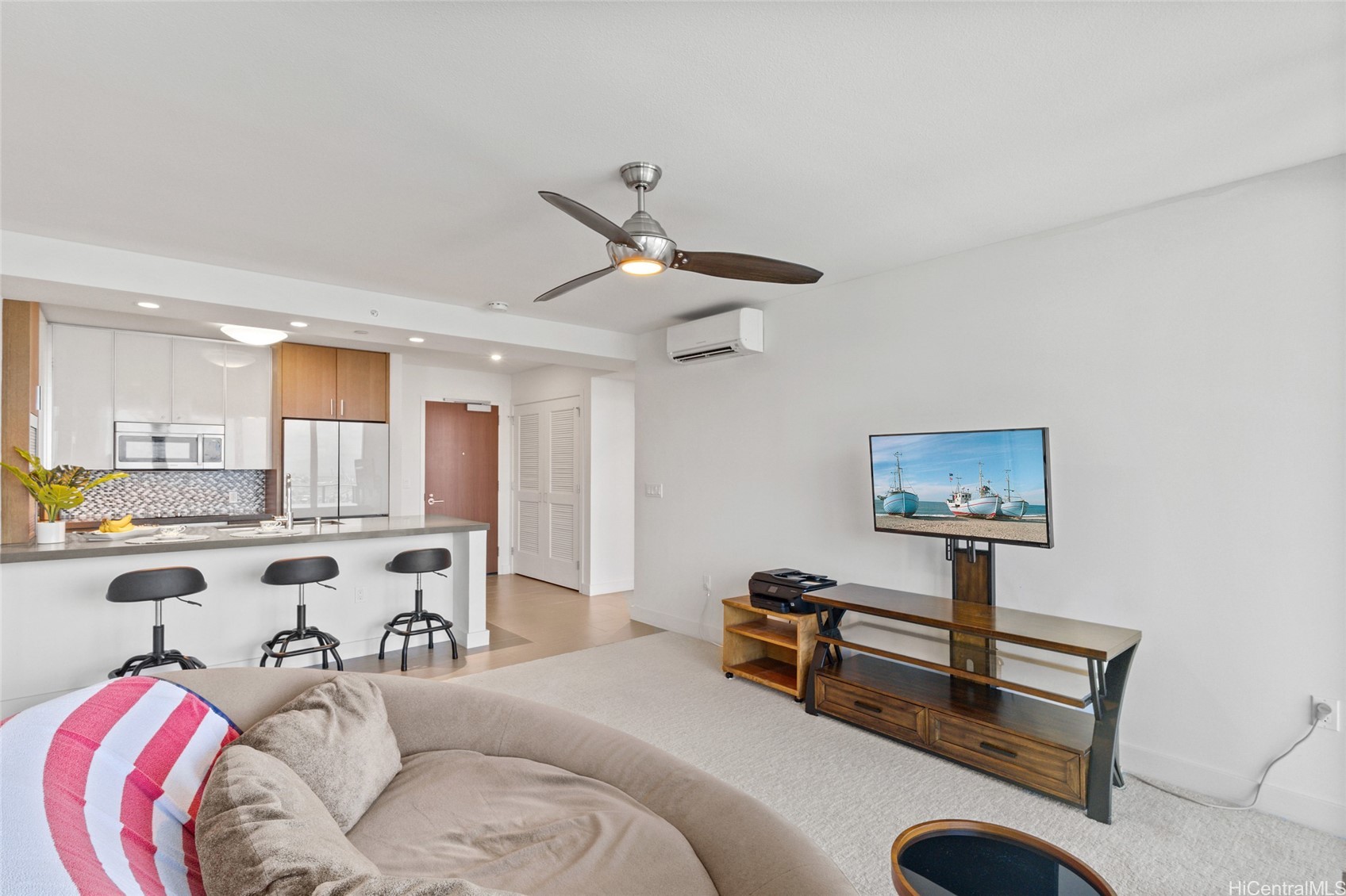 600 Ala Moana Boulevard 2406 Property Photo 8