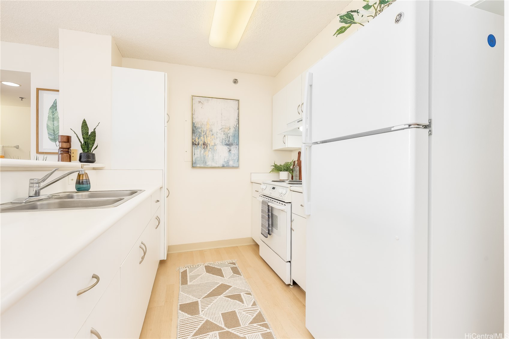 1450 Young Street 2101 Property Photo 10