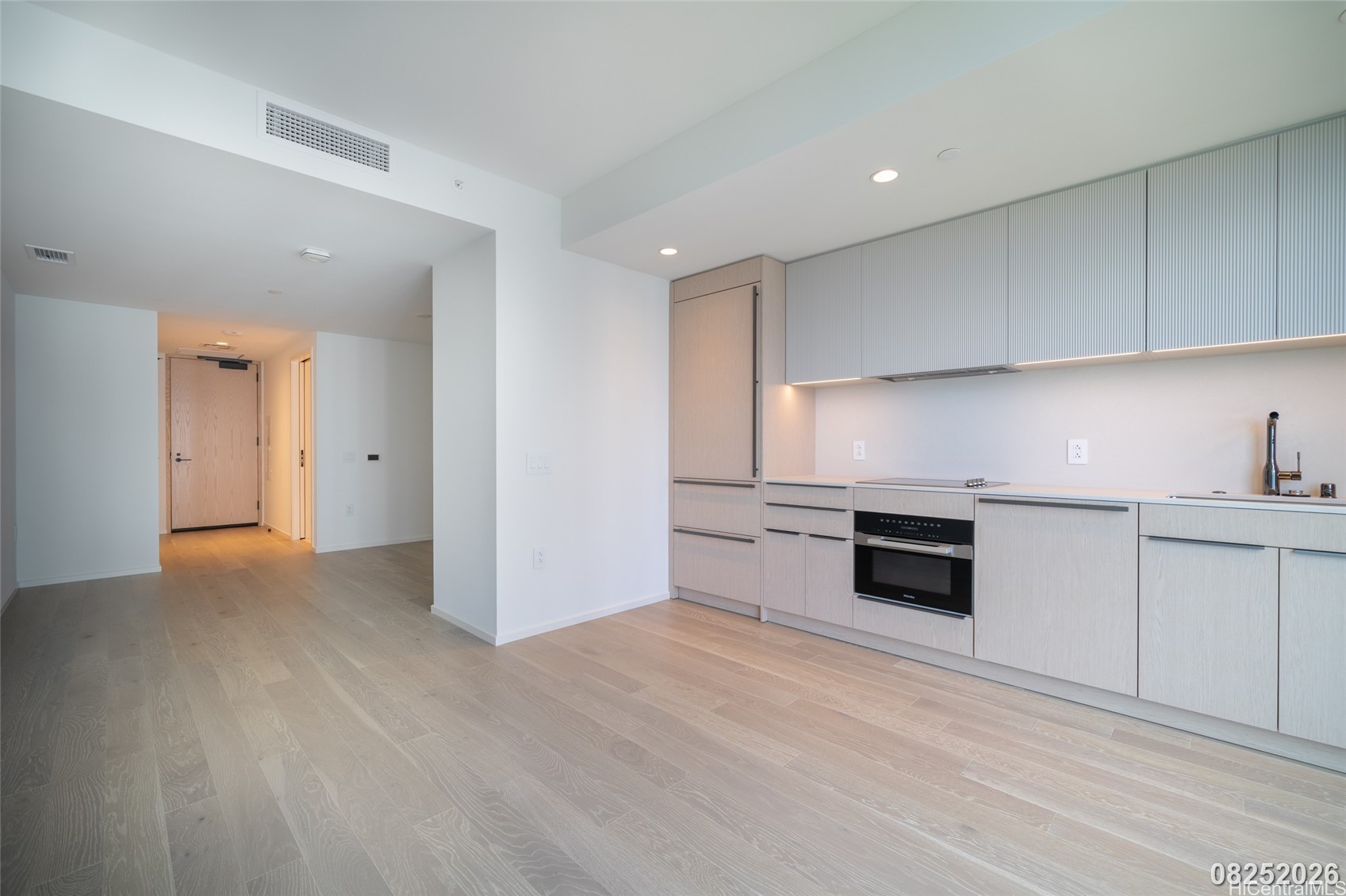 333 Ward Avenue 2108 Property Photo 4