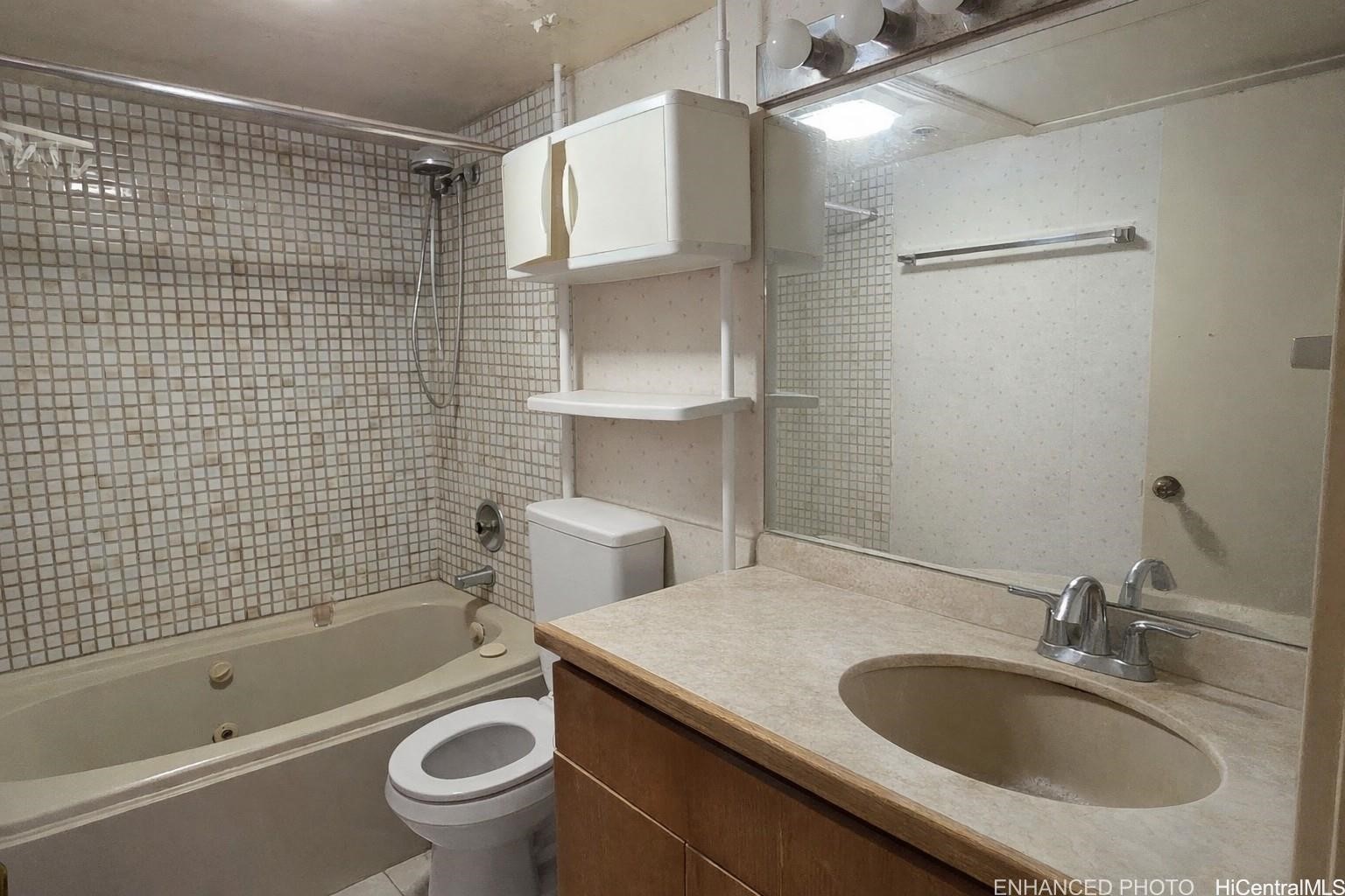 1088 Bishop Street 1404 Property Photo 4