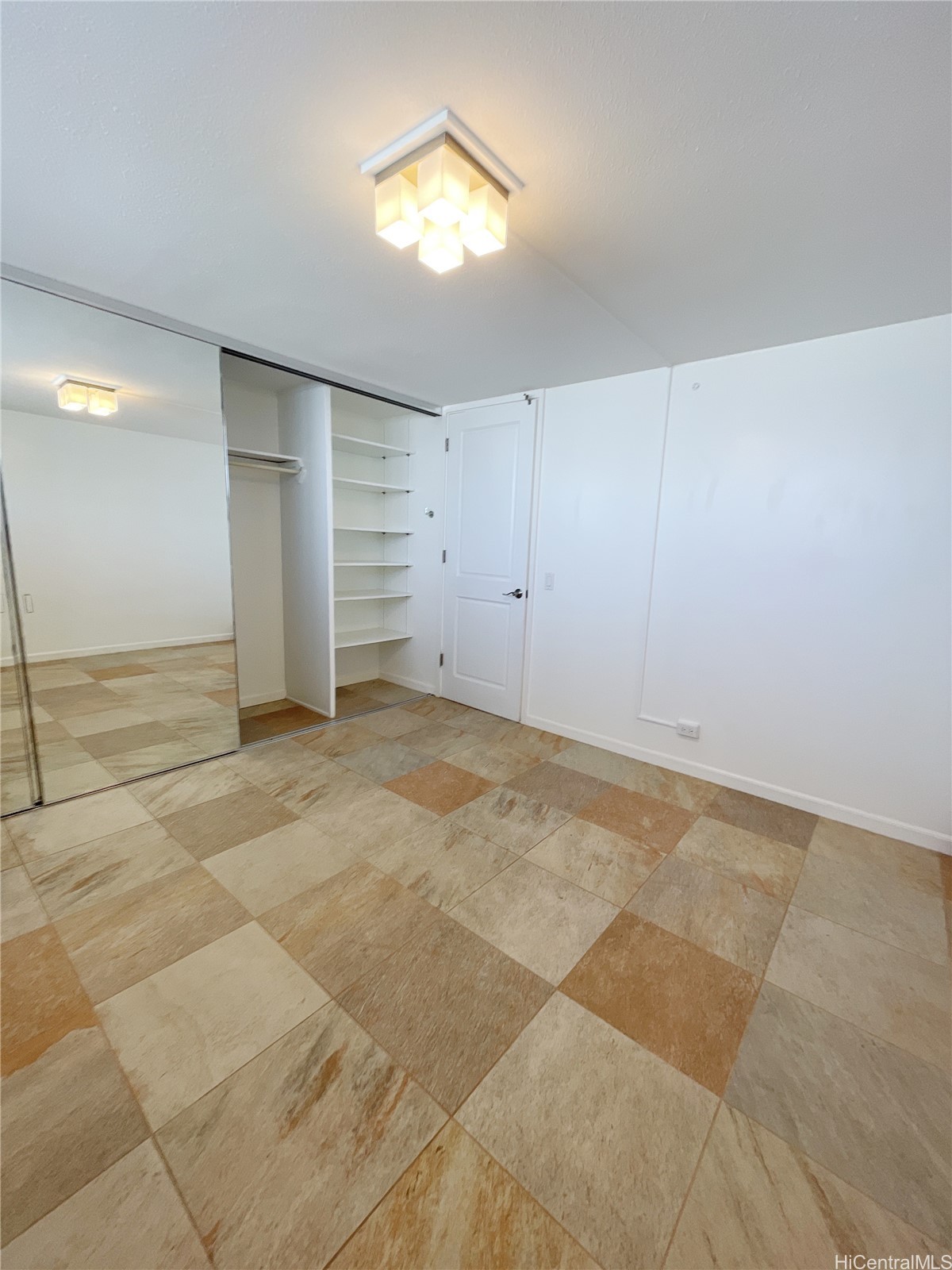 1541 Dominis Street 802 Property Photo 13