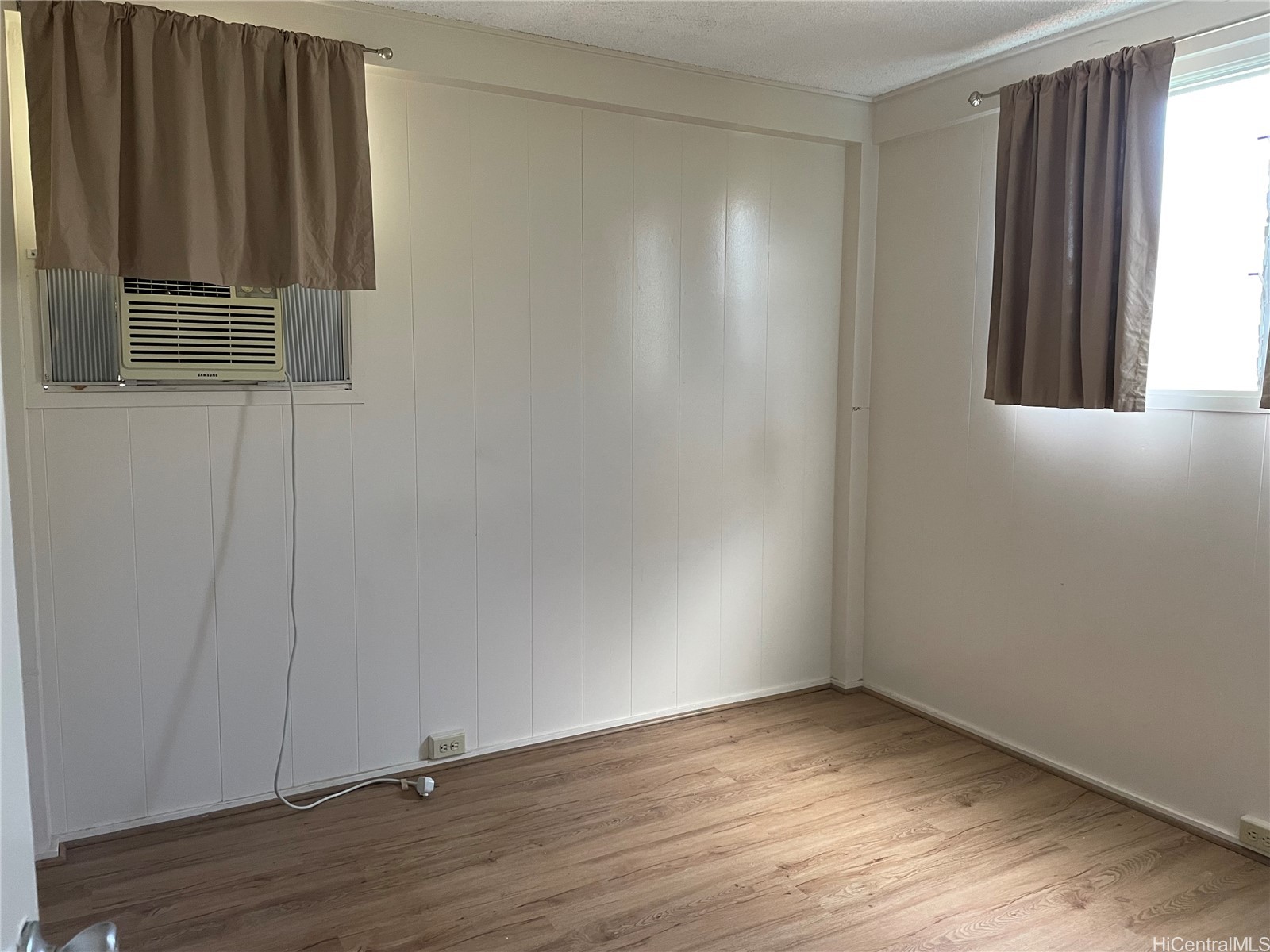 202616489 Property Photo 7