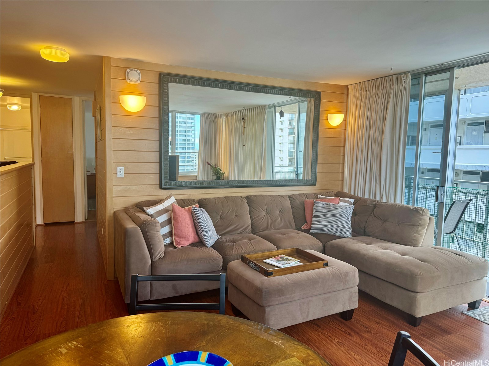 2415 Ala Wai Boulevard 1708 Property Photo 10