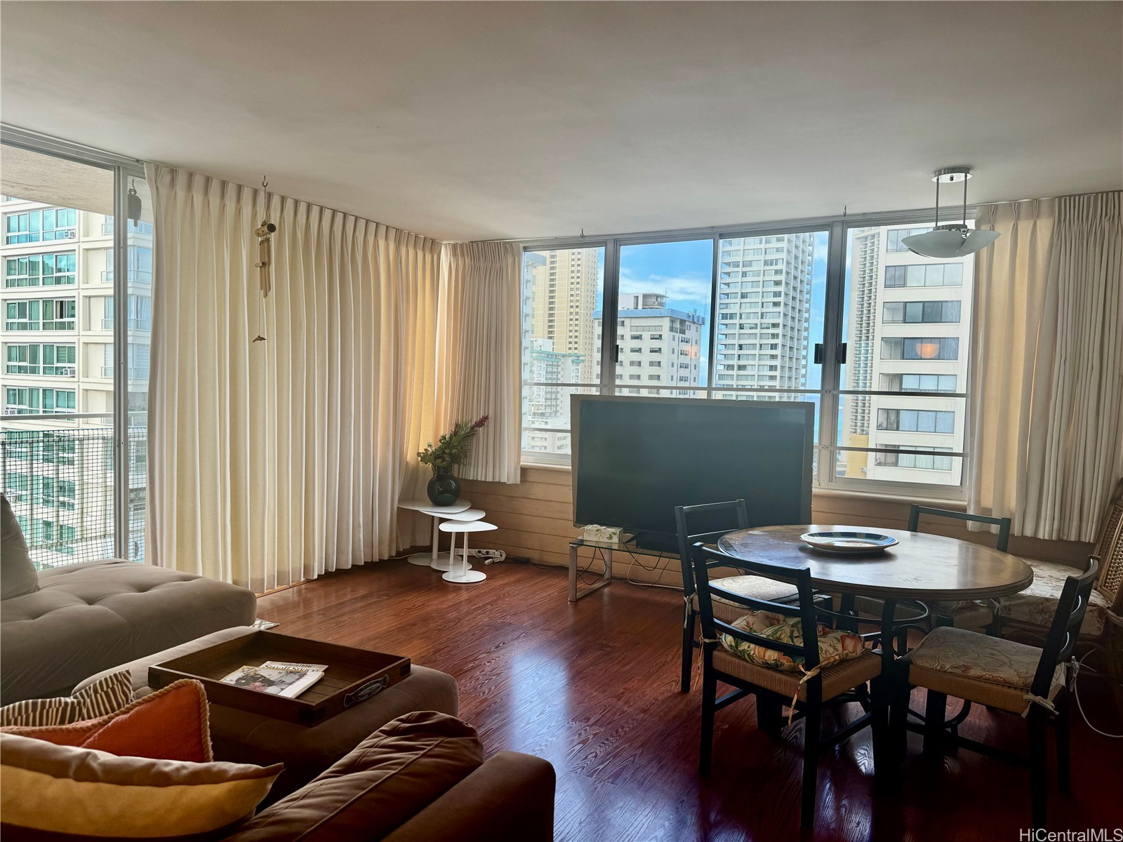 2415 Ala Wai Boulevard 1708 Property Photo 11