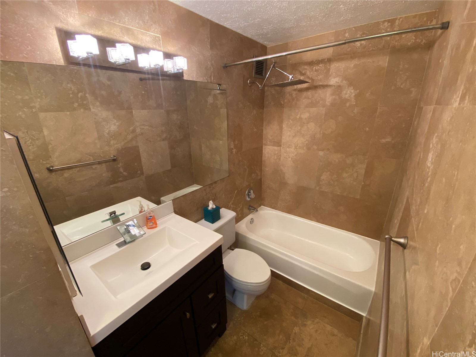 2121 Ala Wai Boulevard 1503 Property Photo 4