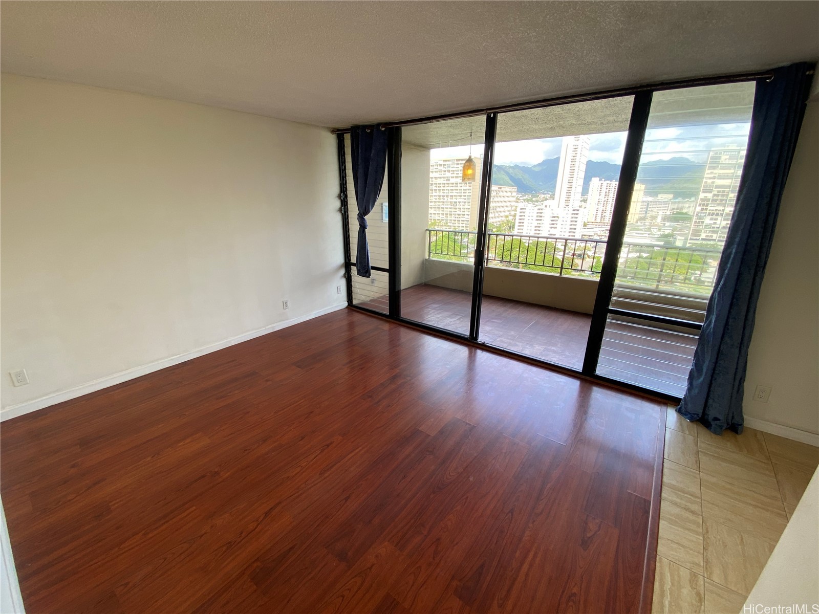 2121 Ala Wai Boulevard 1503 Property Photo 6