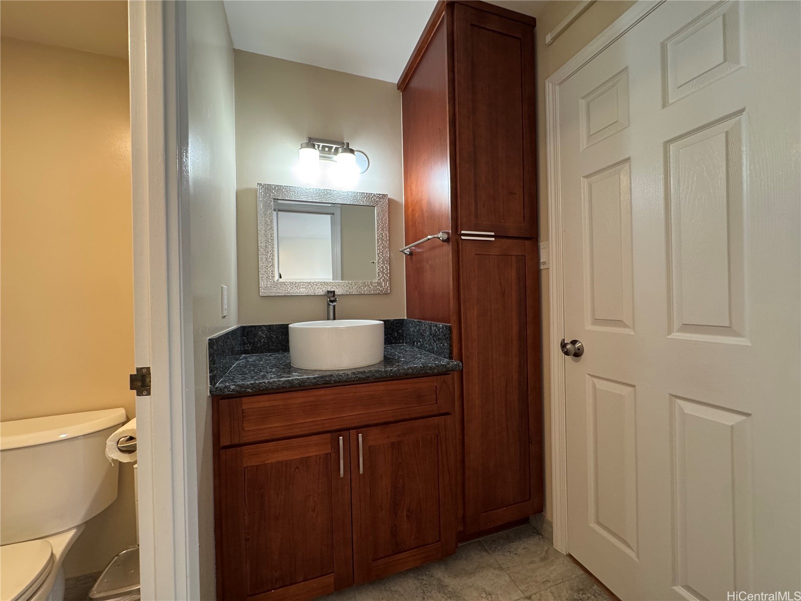 2240 Kuhio Avenue 1607 Property Photo 12
