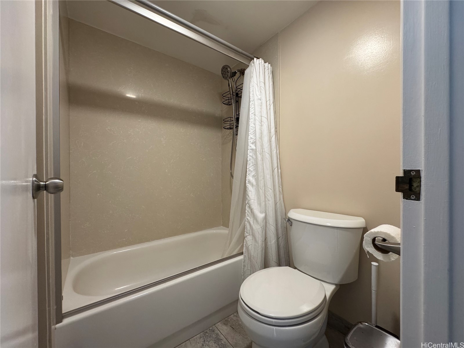 2240 Kuhio Avenue 1607 Property Photo 15