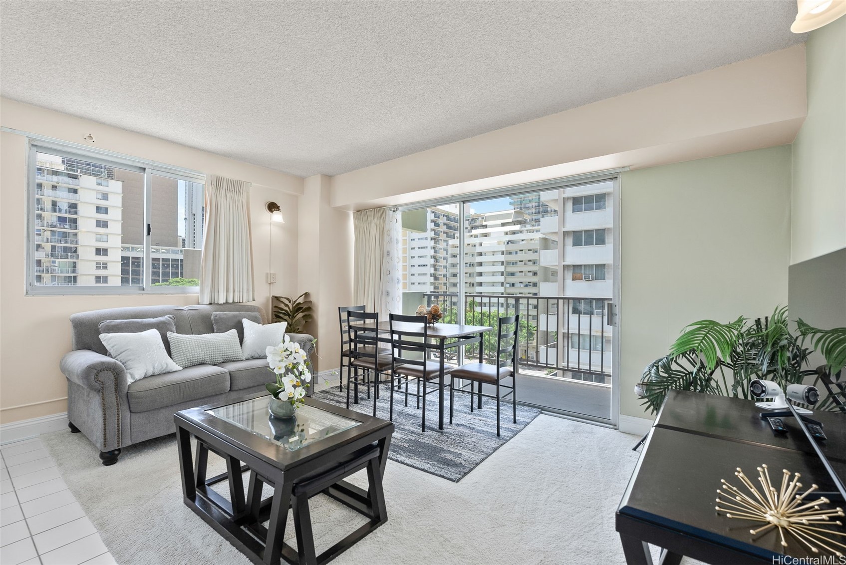 2440 Kuhio Avenue 501 Property Photo 1