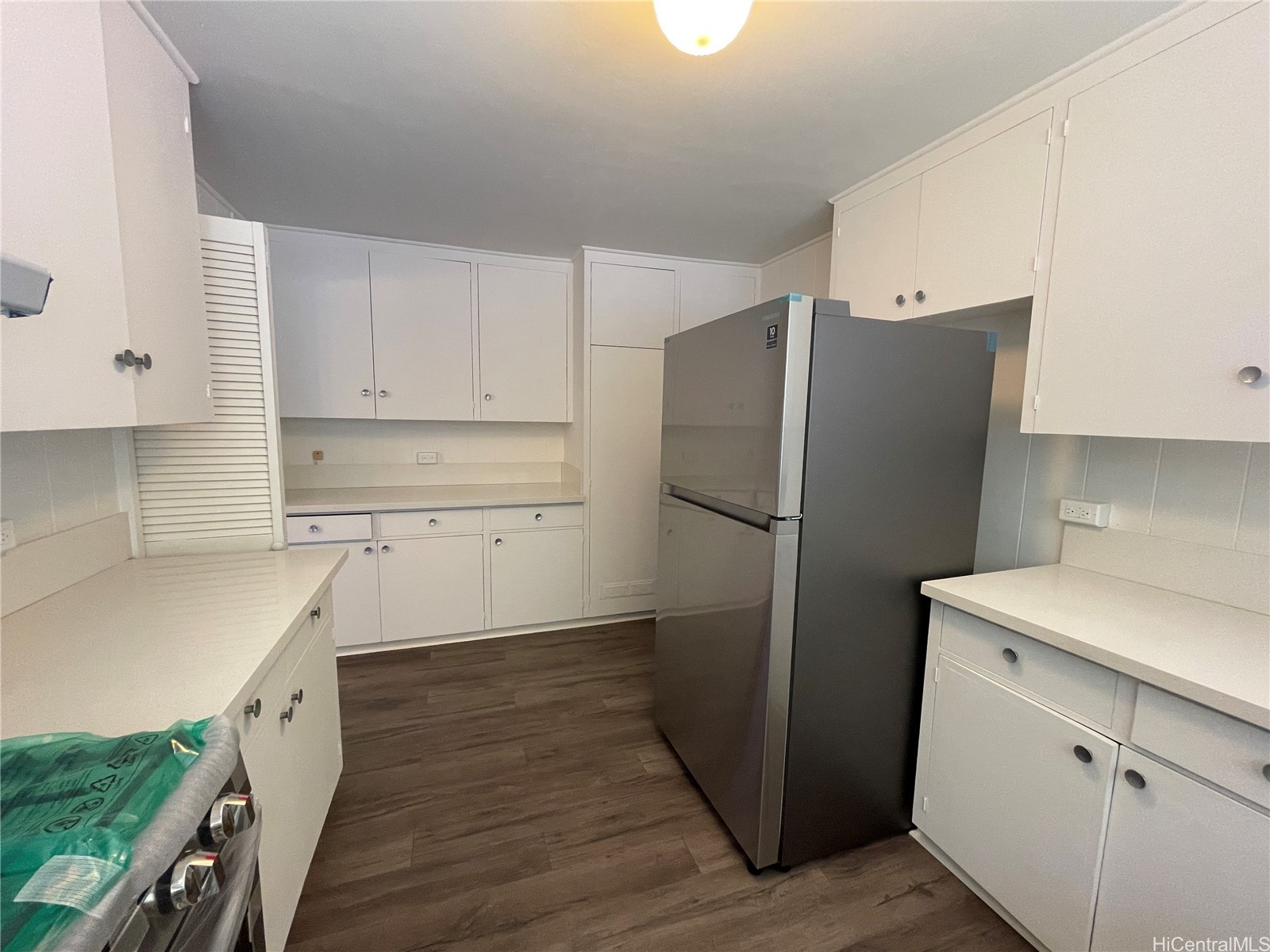1521 Ala Lani Street Property Photo 2