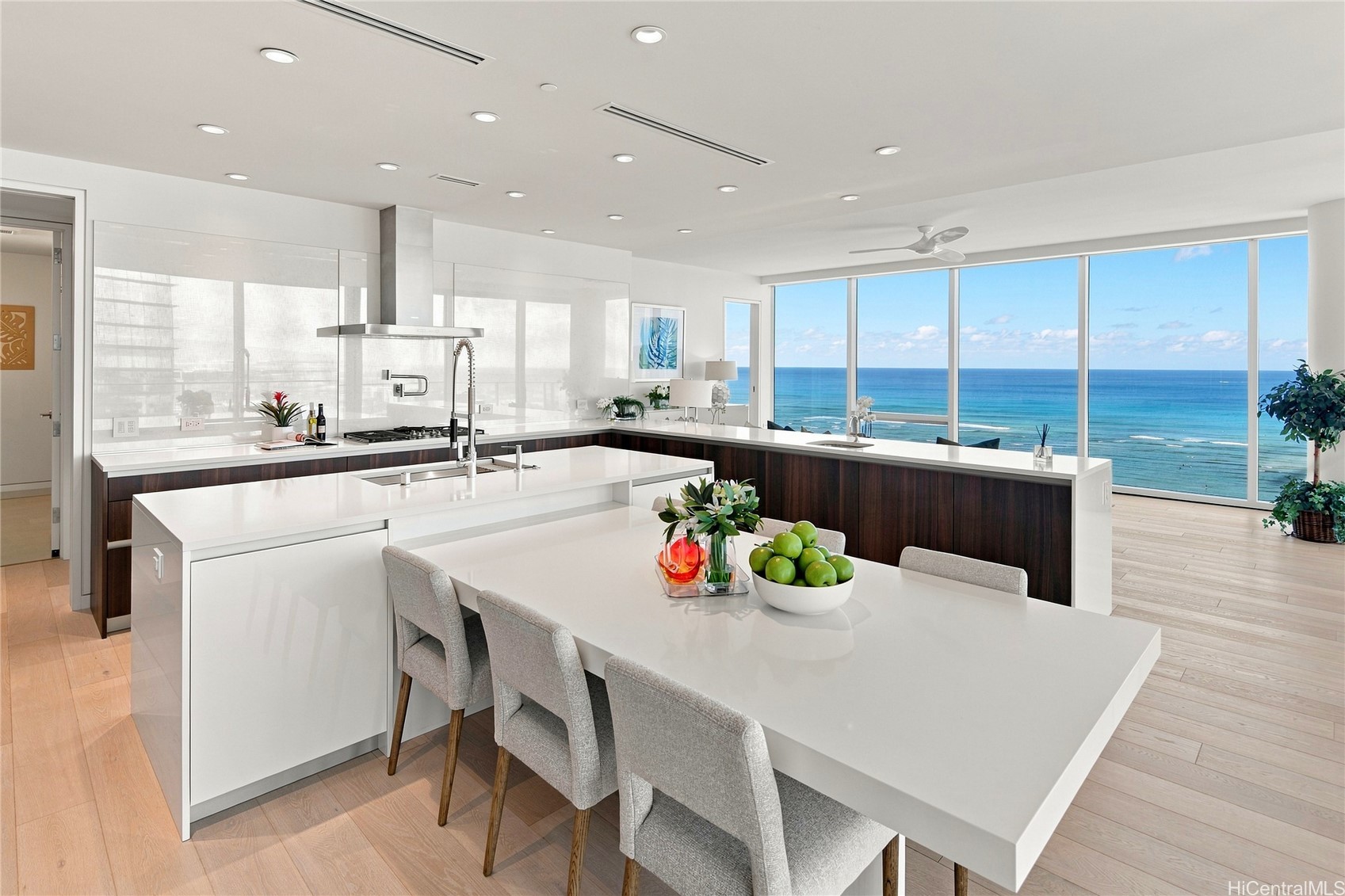 1118 Ala Moana Boulevard 1801 Property Photo 2