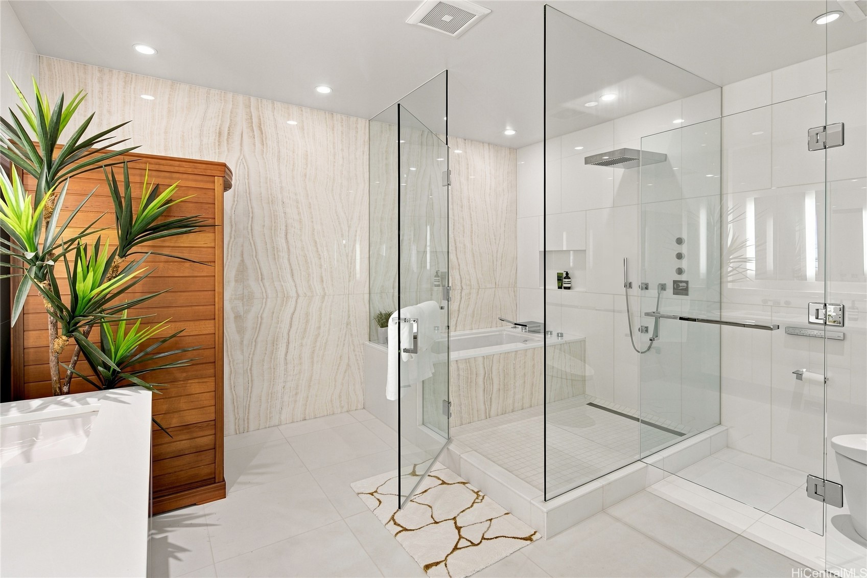 1118 Ala Moana Boulevard 1801 Property Photo 16