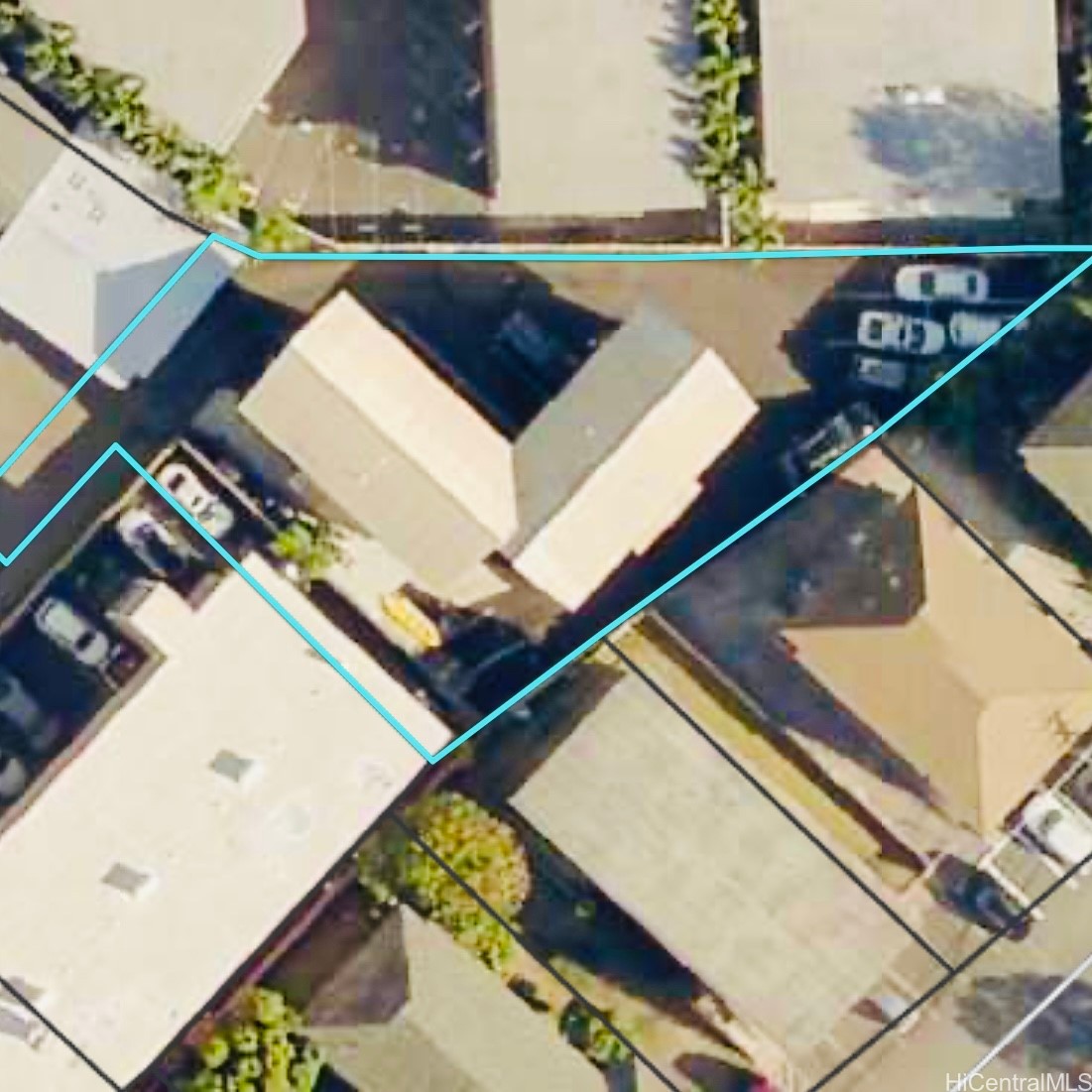 2550 Date Street Property Photo 4