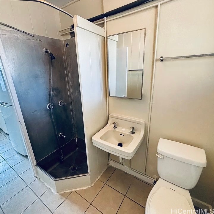 2550 Date Street Property Photo 8