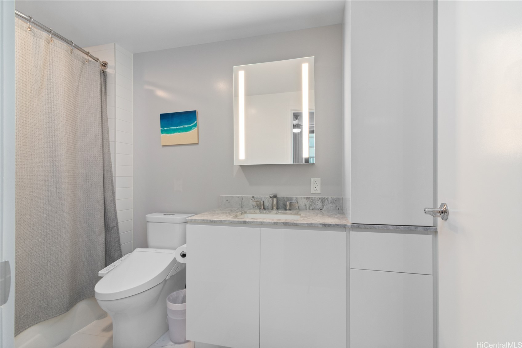 987 Queen Street 3514 Property Photo 10