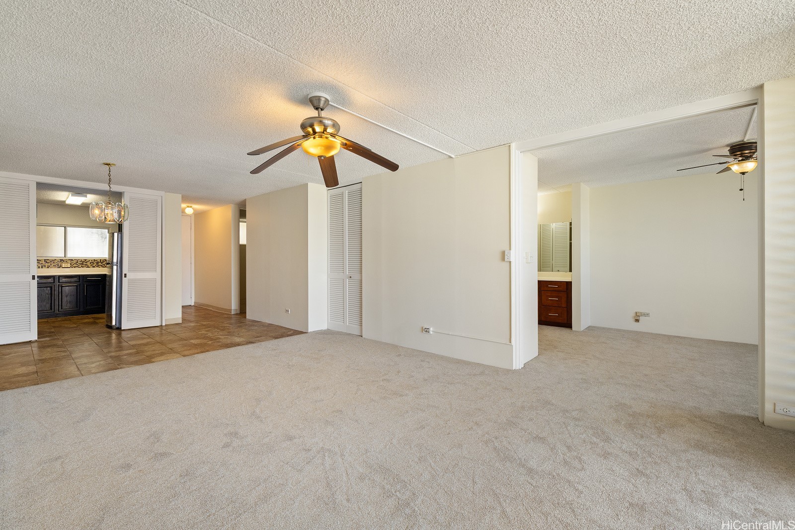 469 Ena Road 2611 Property Photo 4