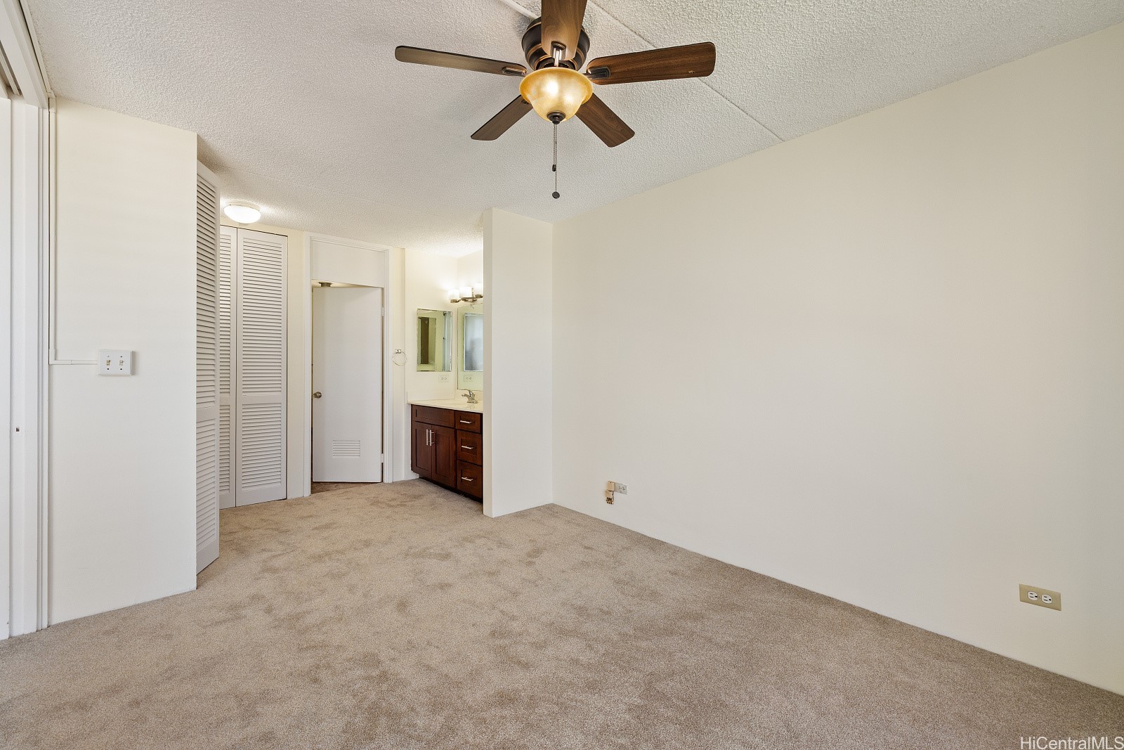 469 Ena Road 2611 Property Photo 7