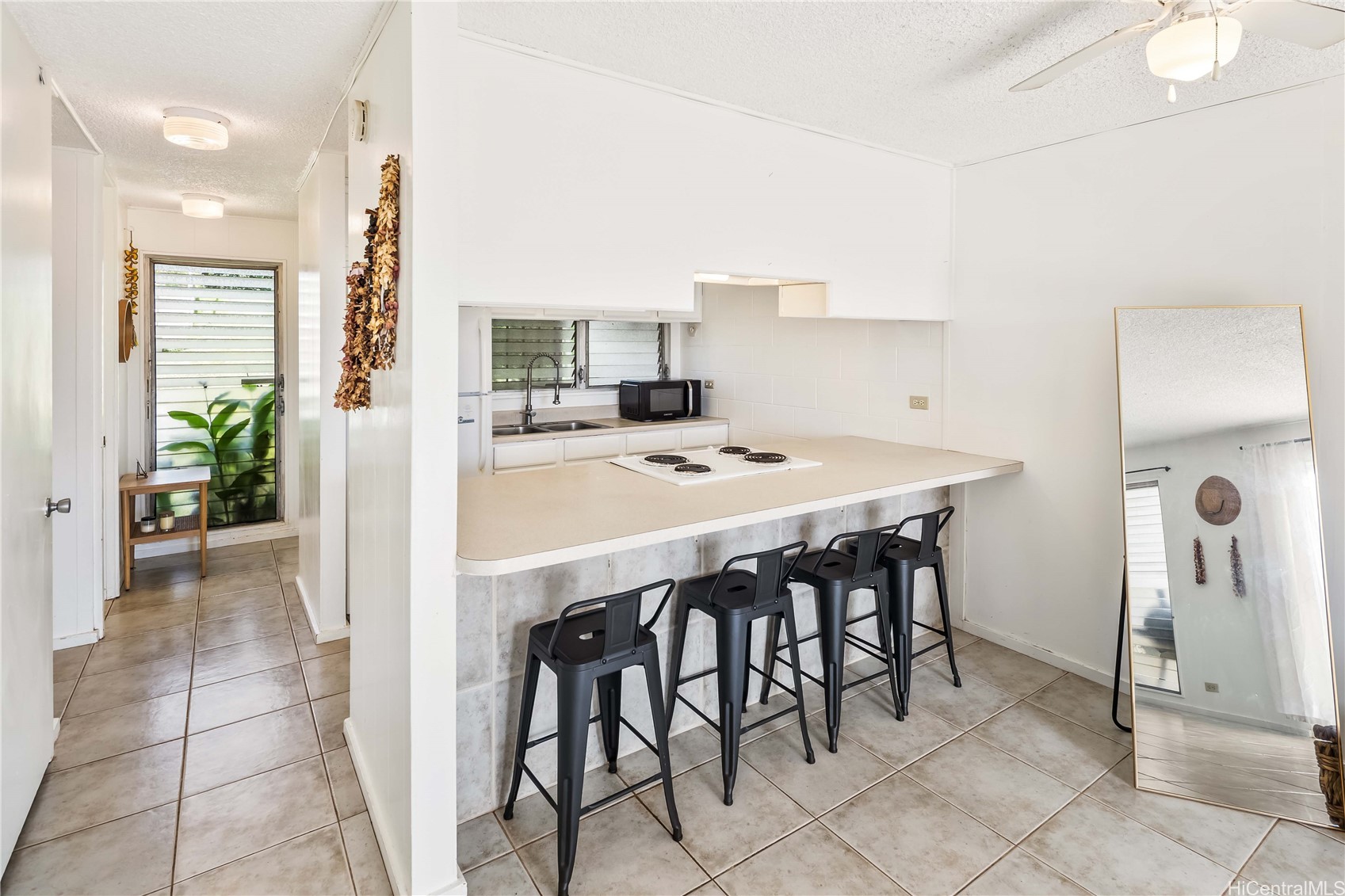92-779 Makakilo Drive B9 Property Photo 1