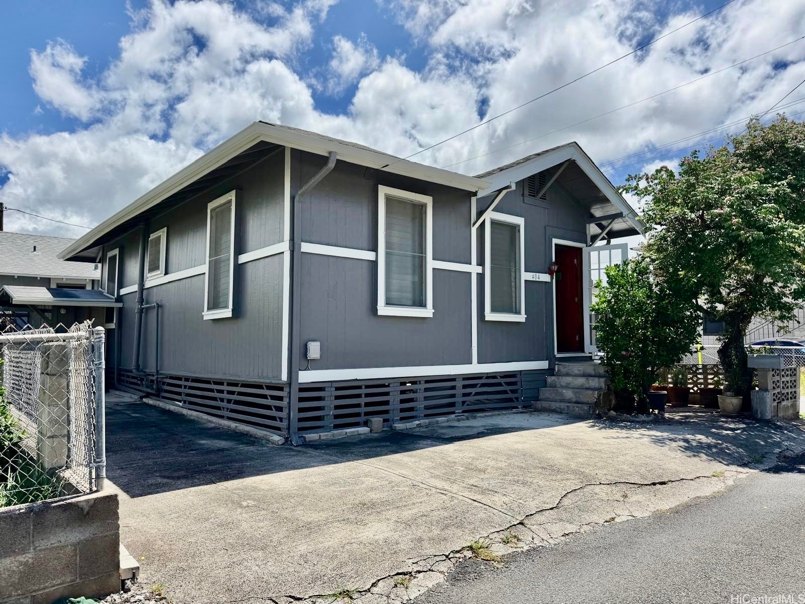 404 Paui Place Property Photo 1