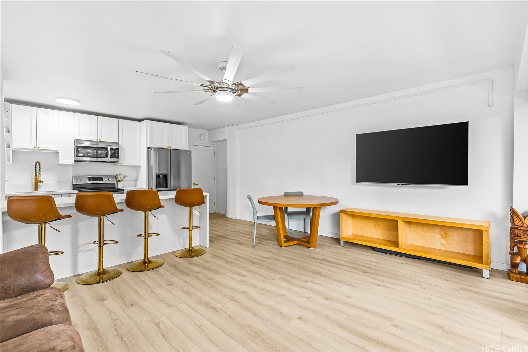 2118 Kuhio Avenue 401 Property Photo 12