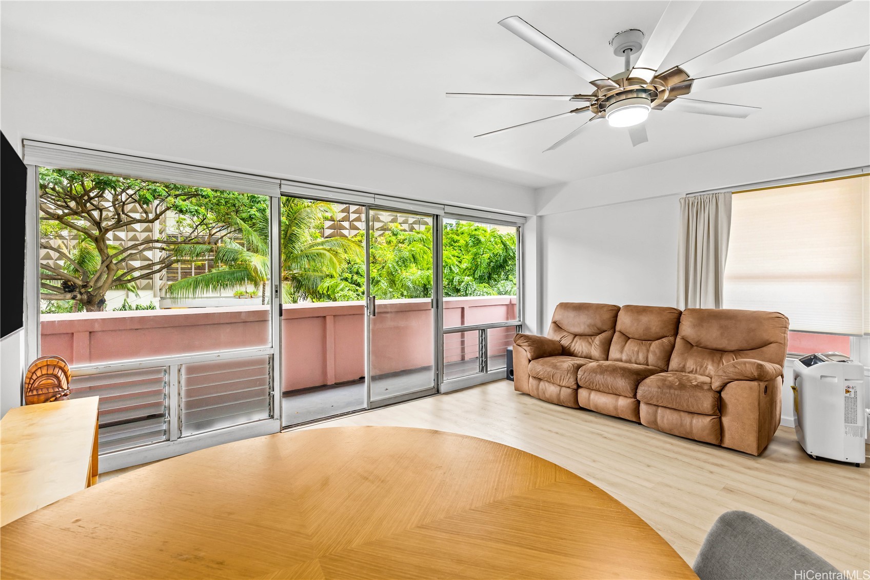 2118 Kuhio Avenue 401 Property Photo 18