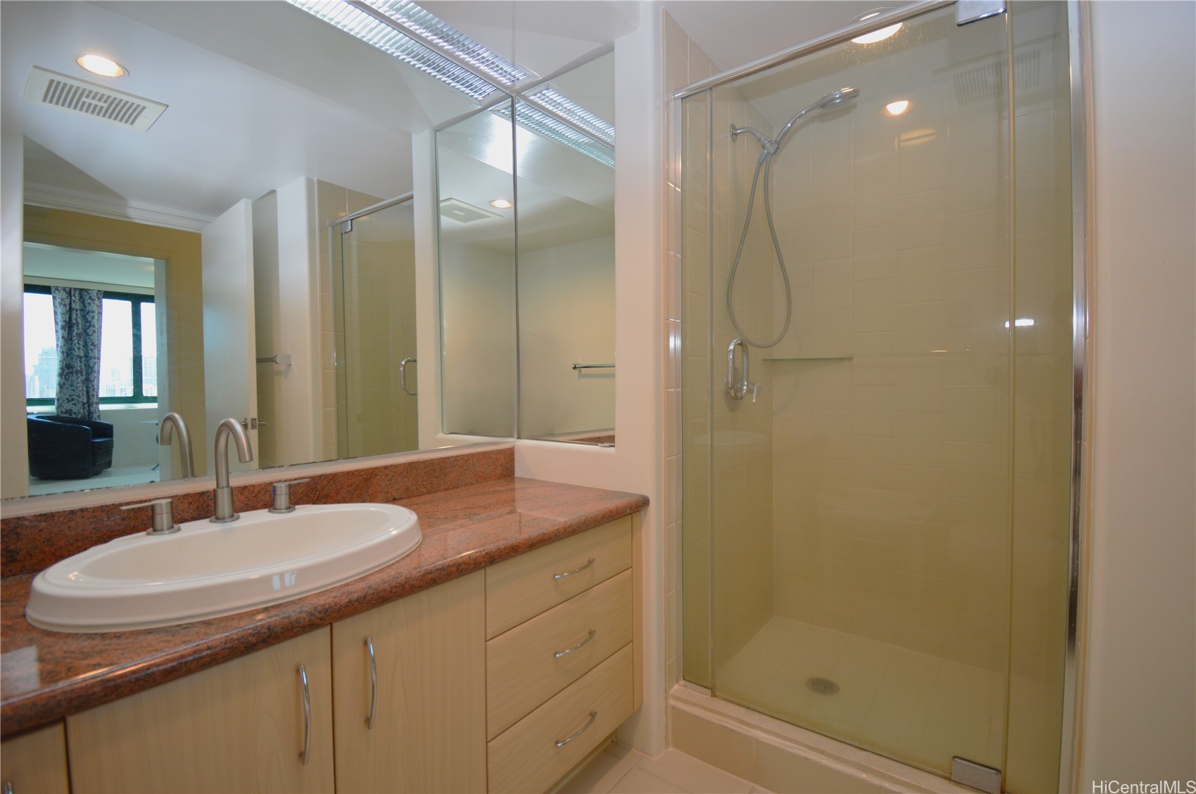 88 Piikoi Street 1605 Property Photo 10