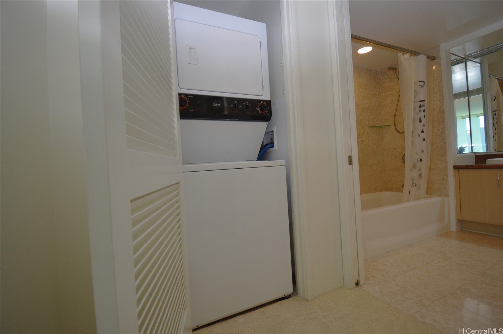 88 Piikoi Street 1605 Property Photo 12