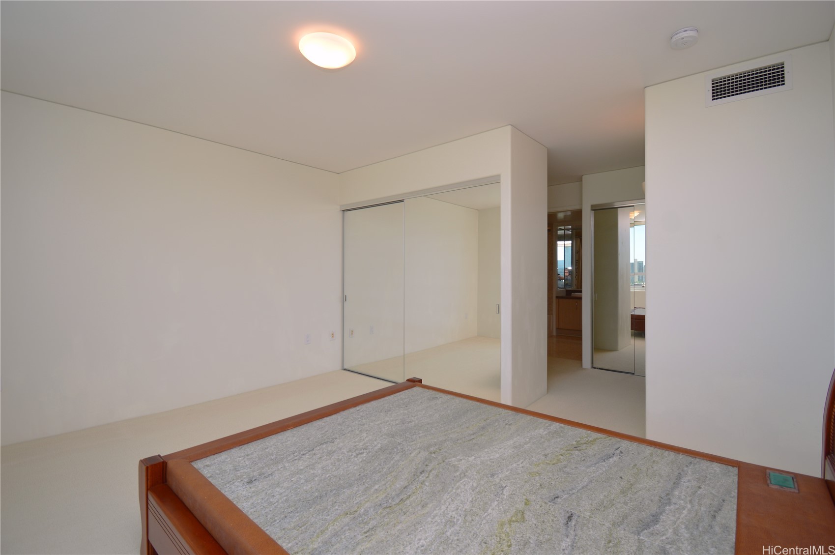 88 Piikoi Street 1605 Property Photo 13