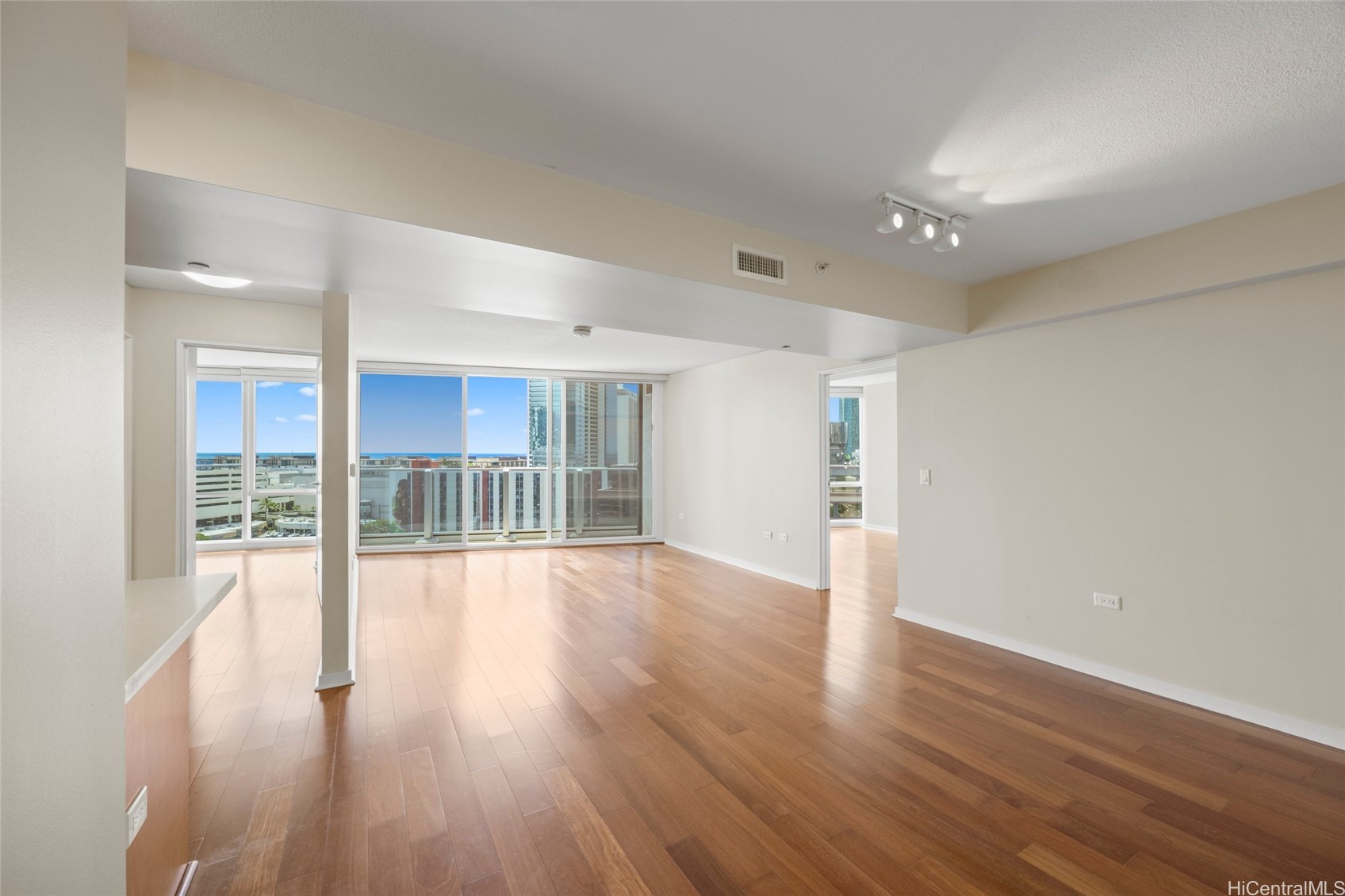 1288 Kapiolani Boulevard 1707 Property Photo 2