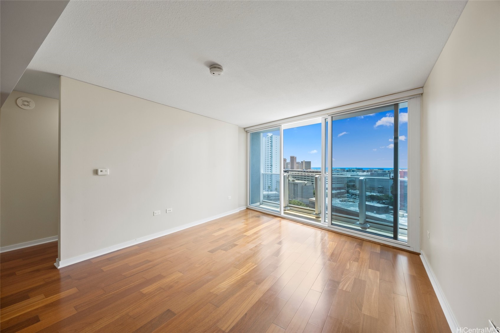 1288 Kapiolani Boulevard 1707 Property Photo 4