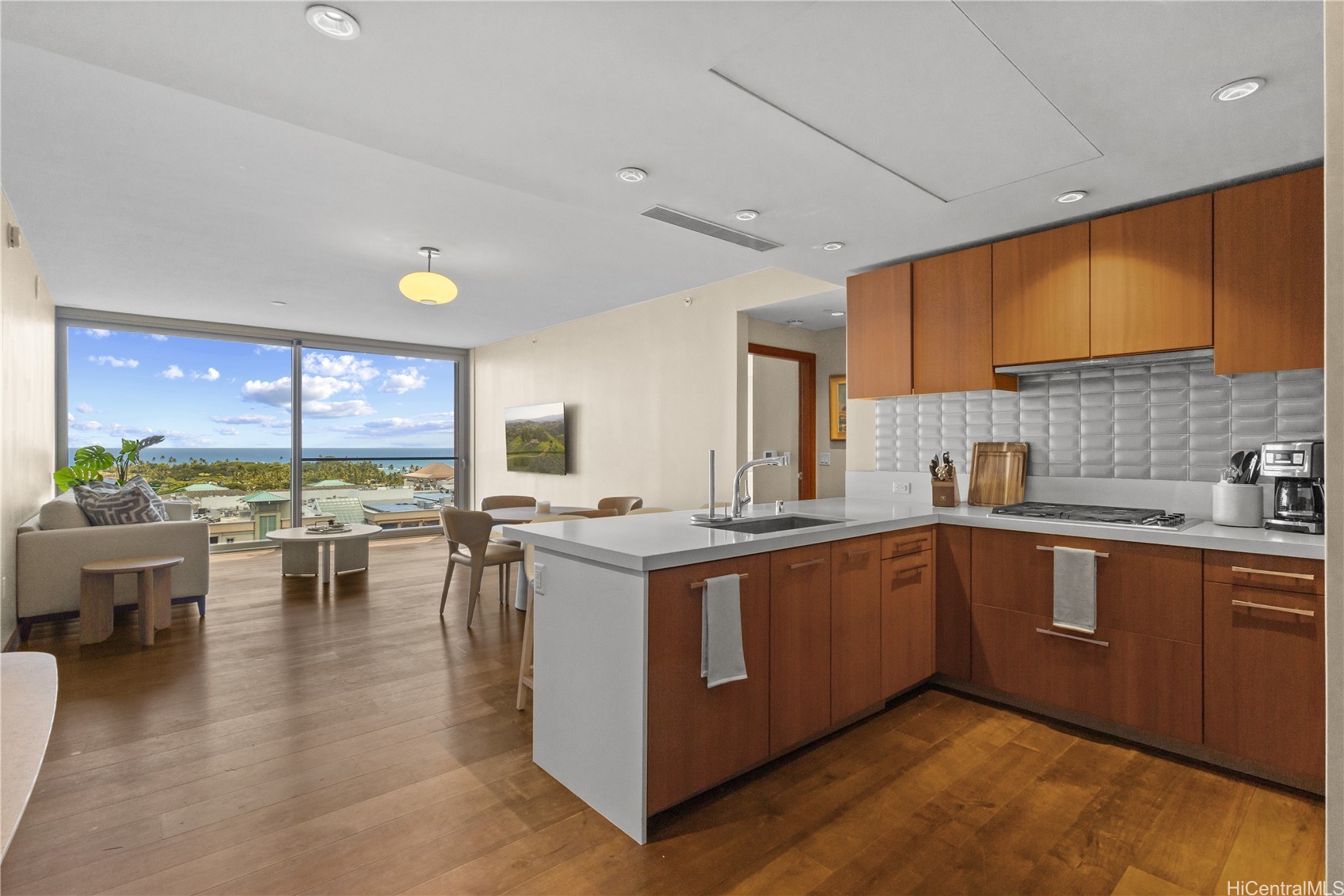 1555 Kapiolani Boulevard 1105 Property Photo 1