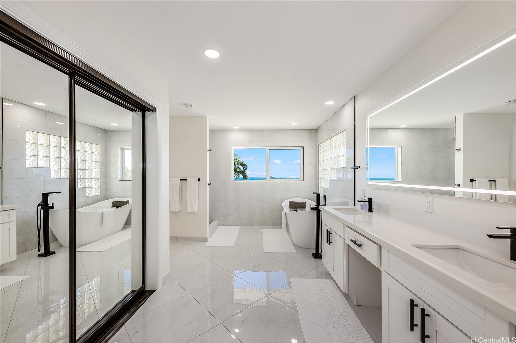 779 Moaniala Street Property Photo 12