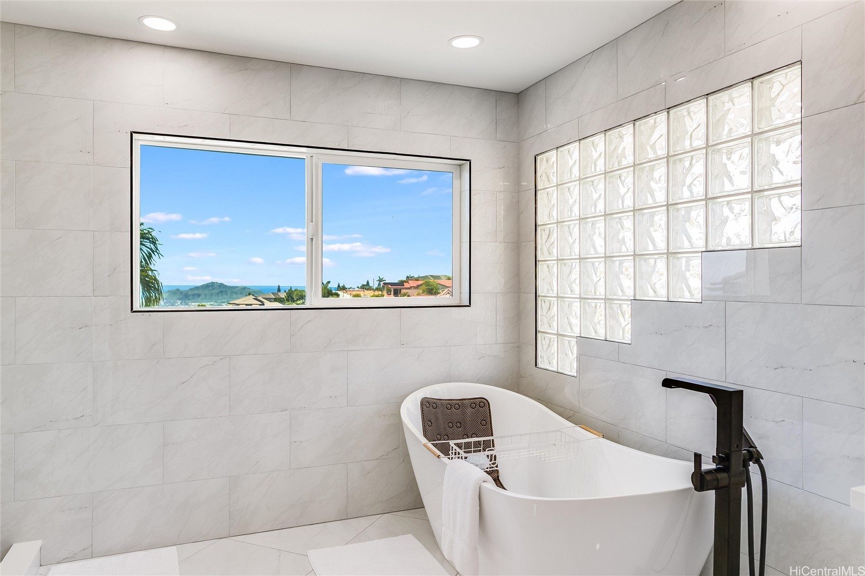 779 Moaniala Street Property Photo 13