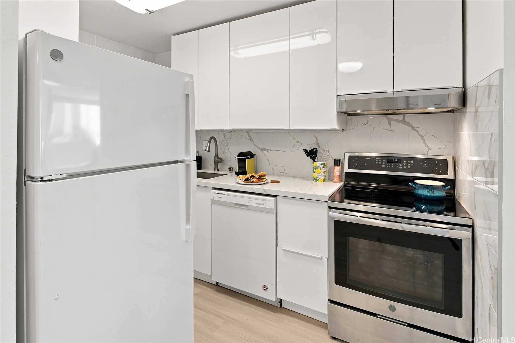 435 Seaside Avenue 701 Property Photo 6