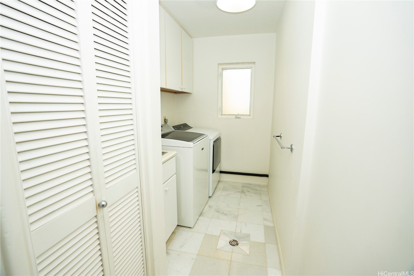 1071 Hoa Street Property Photo 7