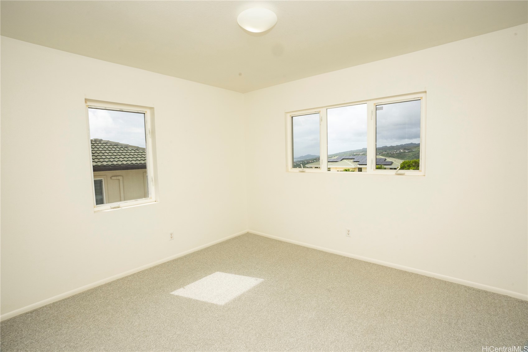 1071 Hoa Street Property Photo 16