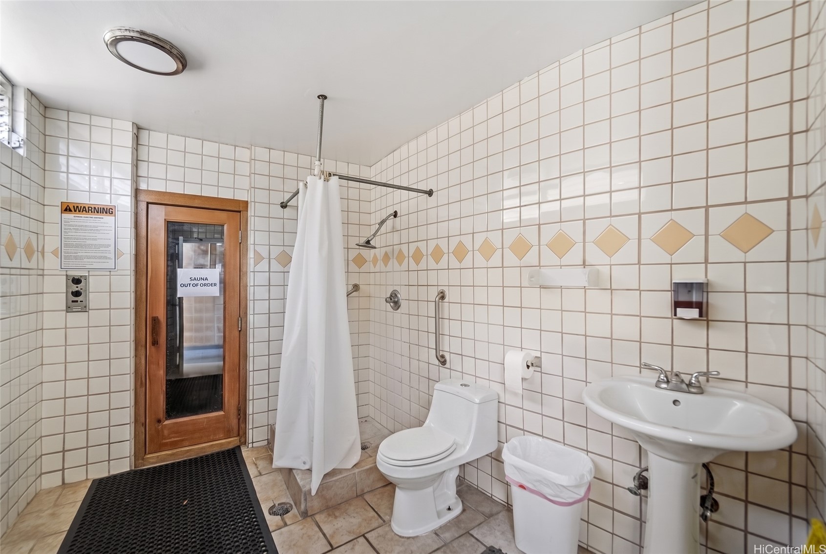 2611 Ala Wai Boulevard 902 Property Photo 18