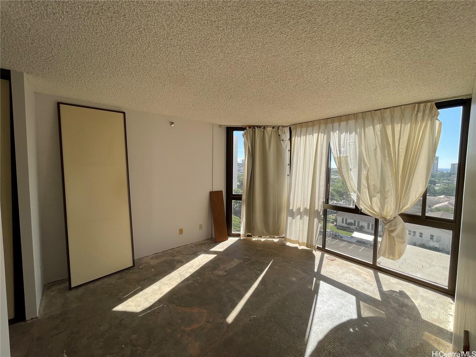 2040 Nuuanu Avenue 805 Property Photo 11