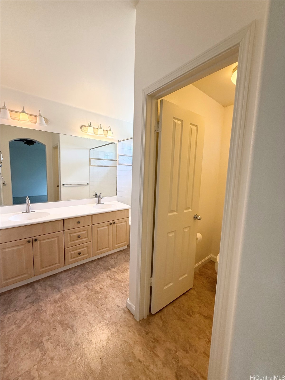 202616751 Property Photo 12