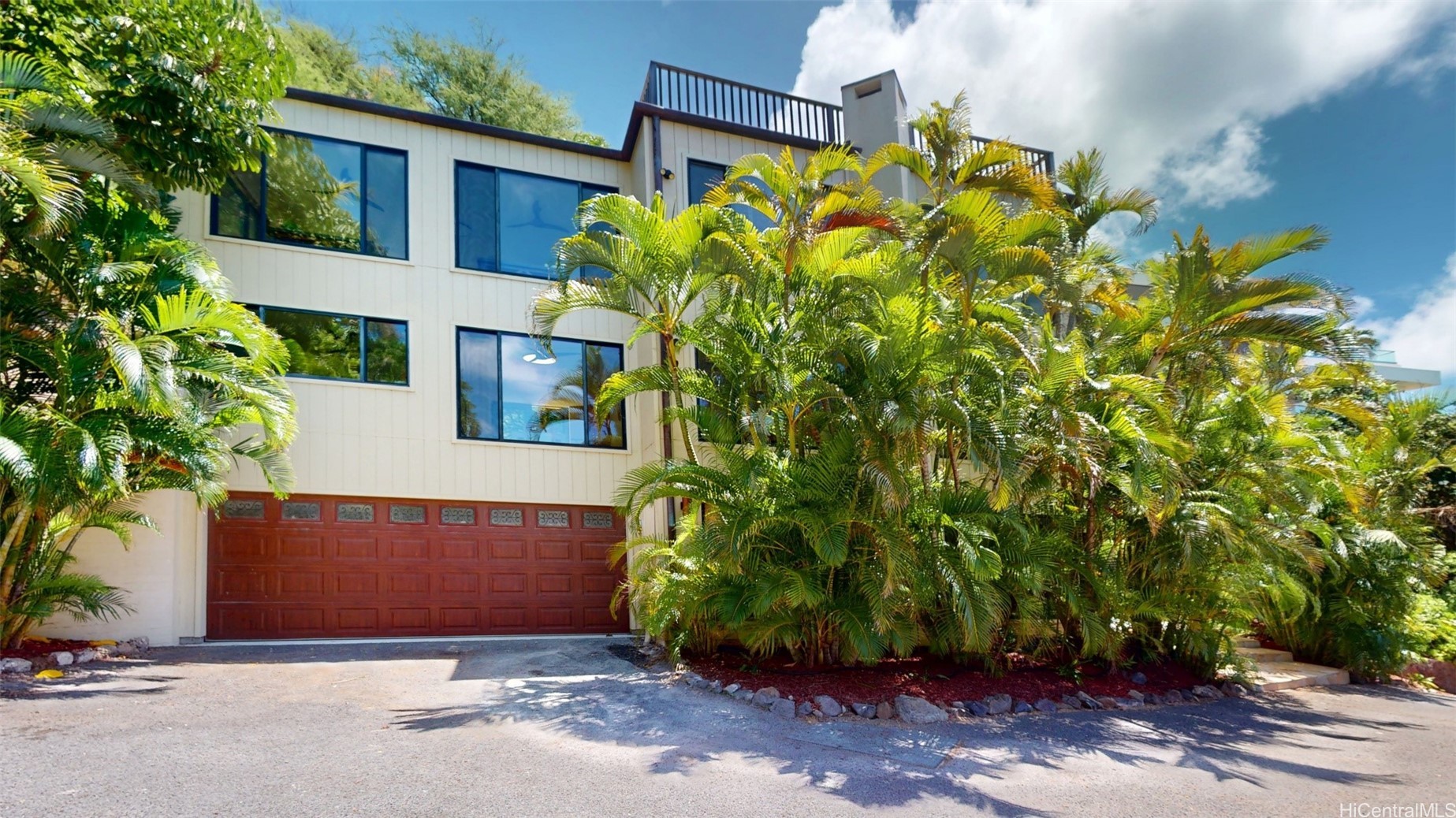 3200 Diamond Head Road Property Photo 1