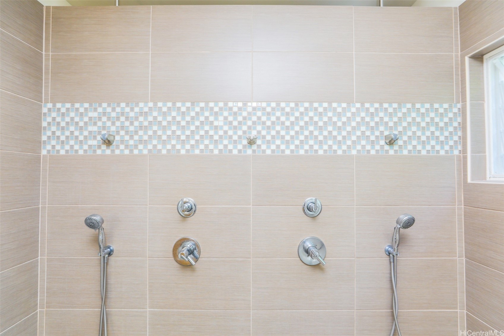 3200 Diamond Head Road Property Photo 14