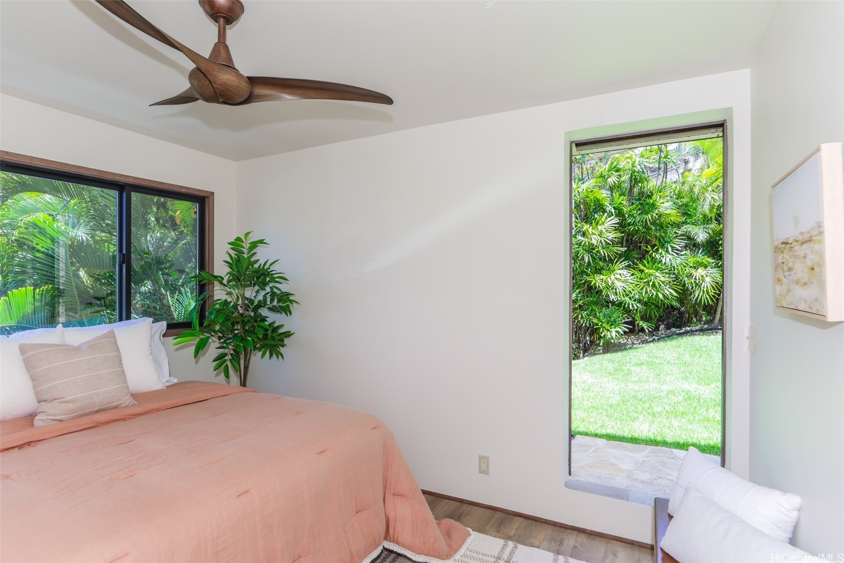 3200 Diamond Head Road Property Photo 16