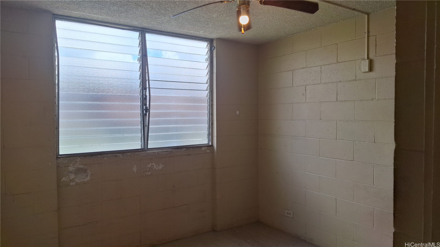 1514 Dillingham Boulevard 305 Property Photo 7