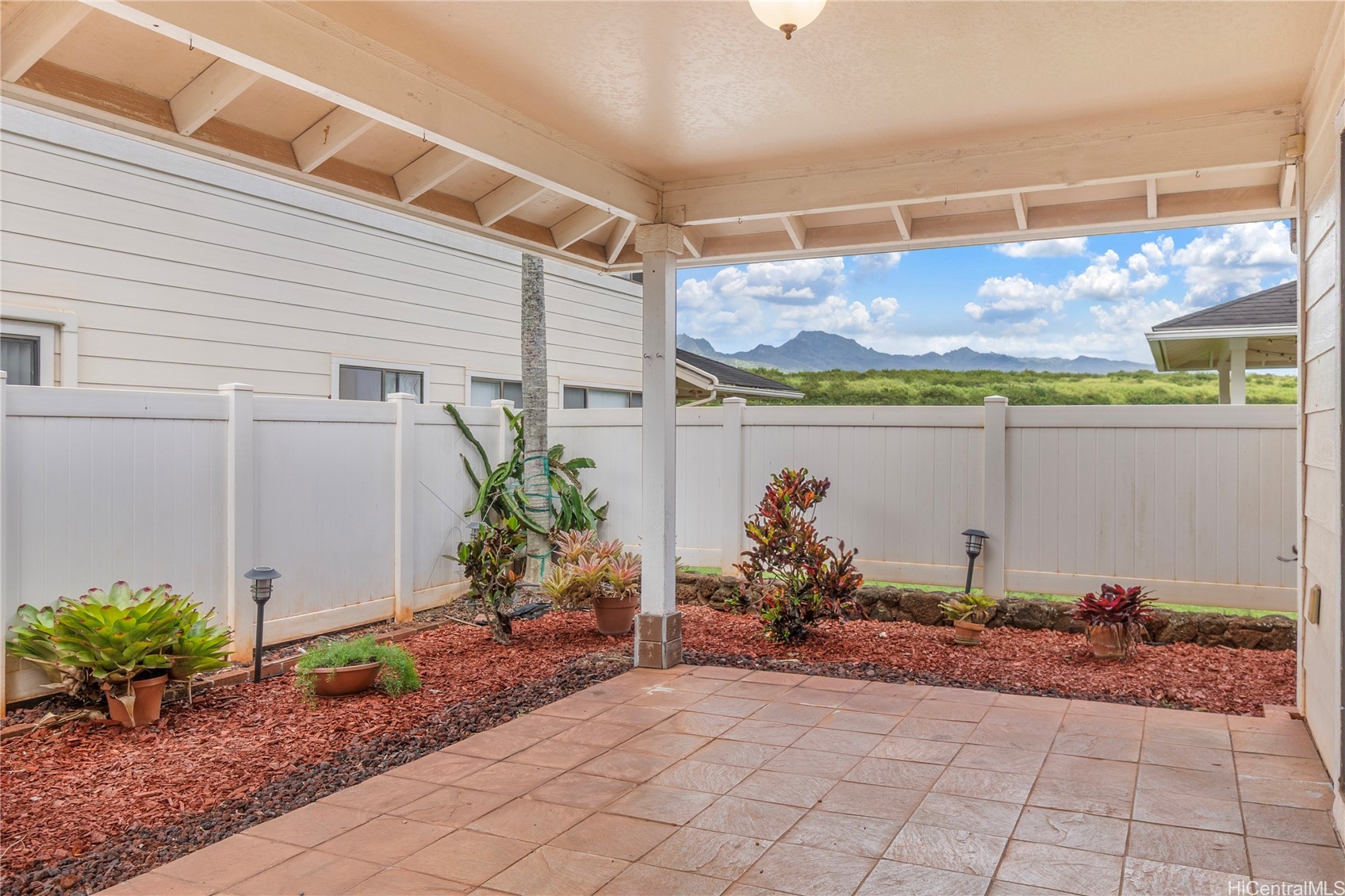 94-1018 Kalulu Loop Property Photo 15