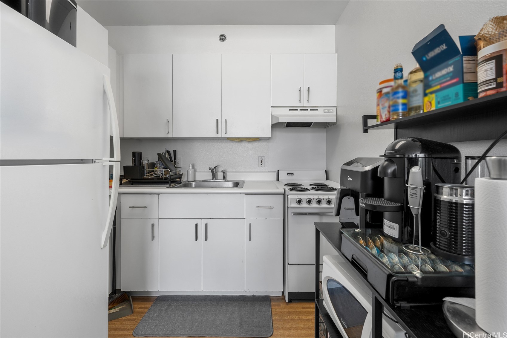 1448 Young Street 1810 Property Photo 3