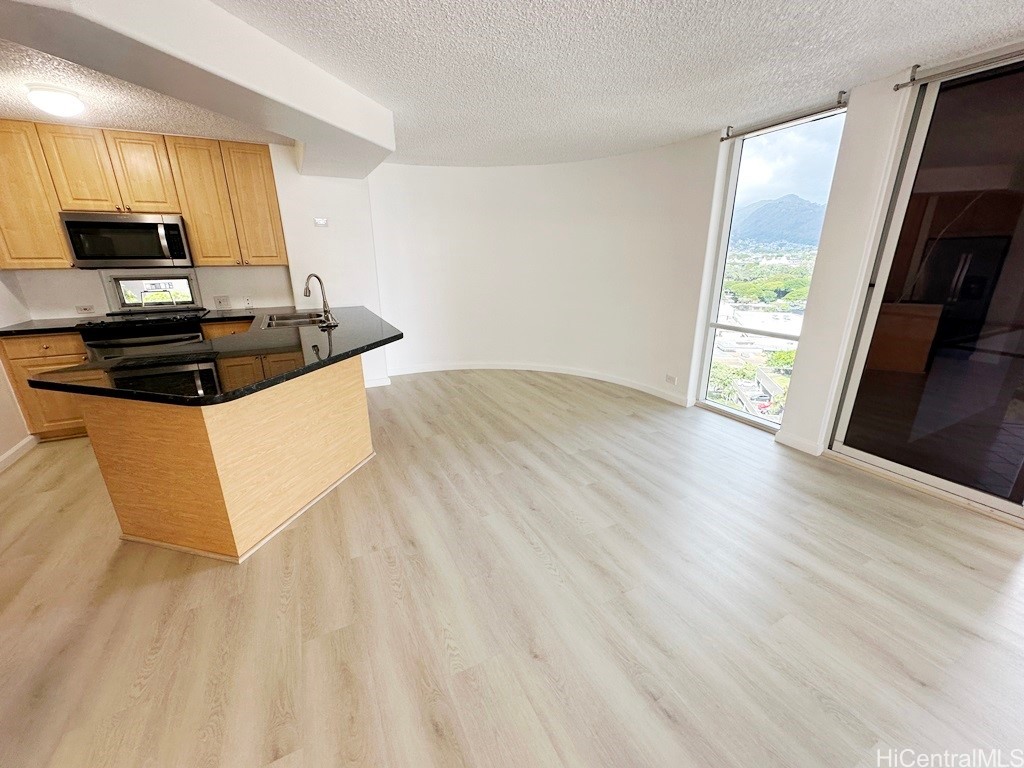 1212 Nuuanu Avenue 1401 Property Photo 1