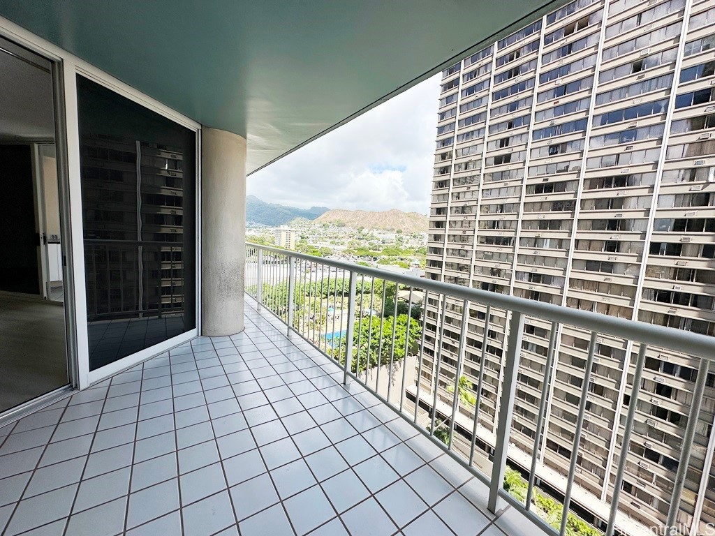 1212 Nuuanu Avenue 1401 Property Photo 6