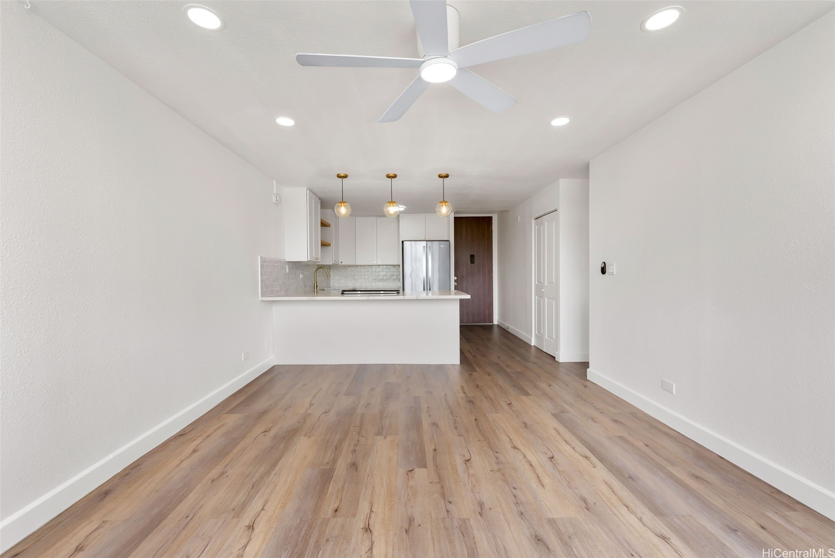 5210 Likini Street 706 Property Photo 4