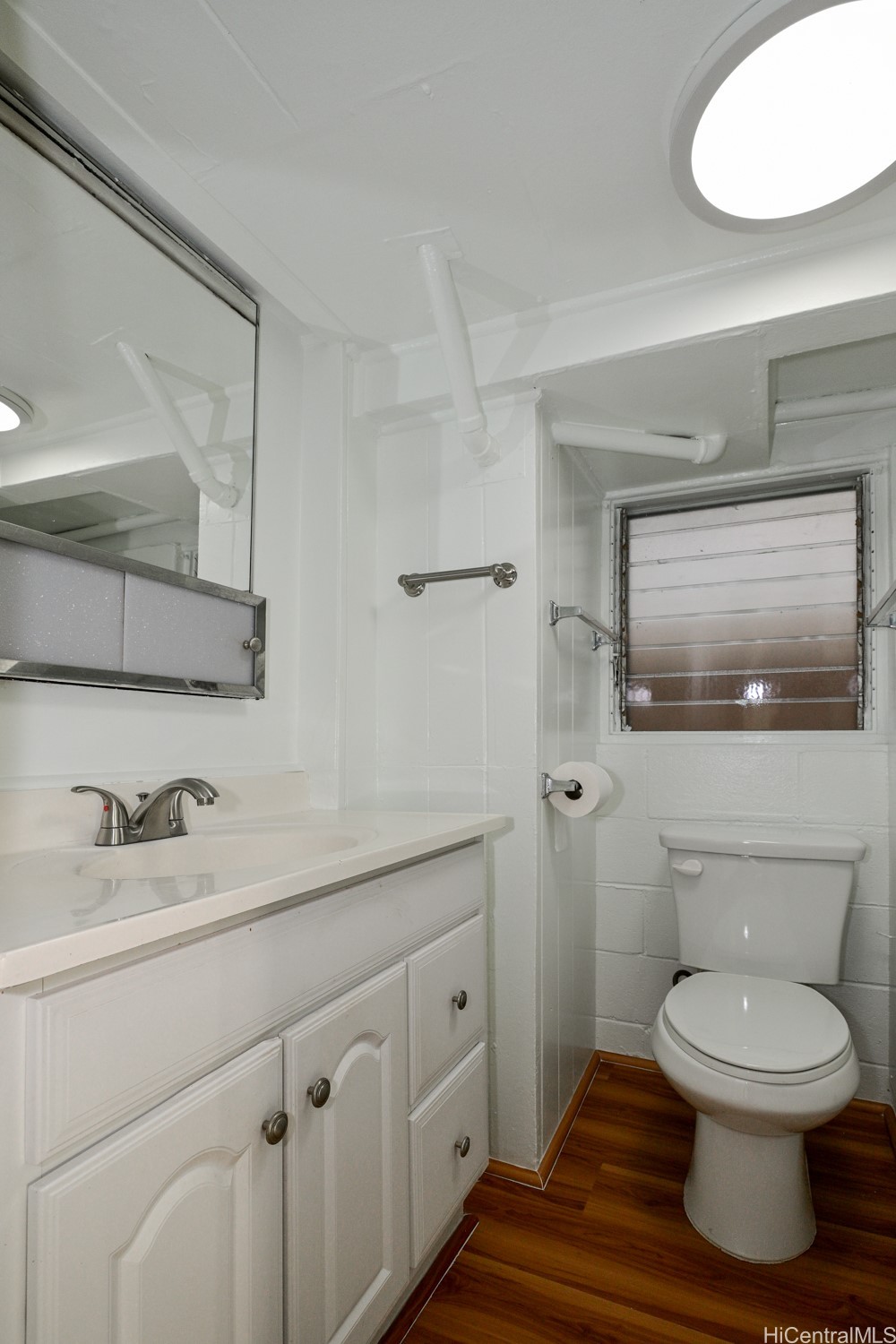 932 10th Avenue Property Photo 7